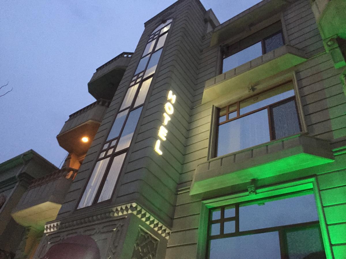 La Villa Hotel Баку Экстерьер фото